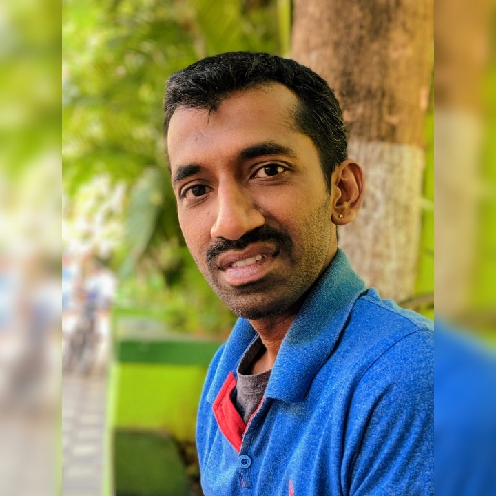 Buka profil DR OMKAR K DHUMALE