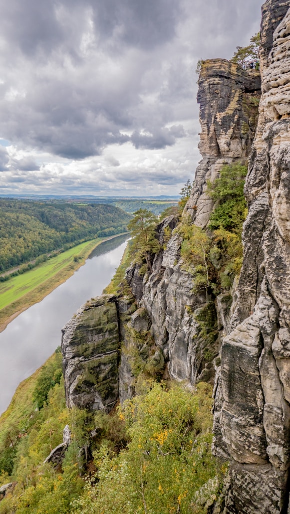 Go to Sangga Rima Roman Selia's profile