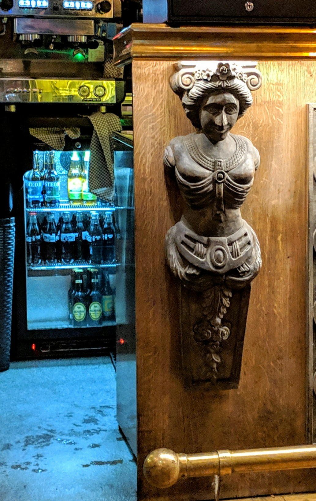 Go to Laura Briola's profile