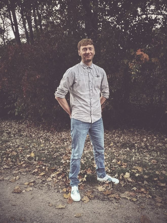 Johann Röschのプロフィールを見る