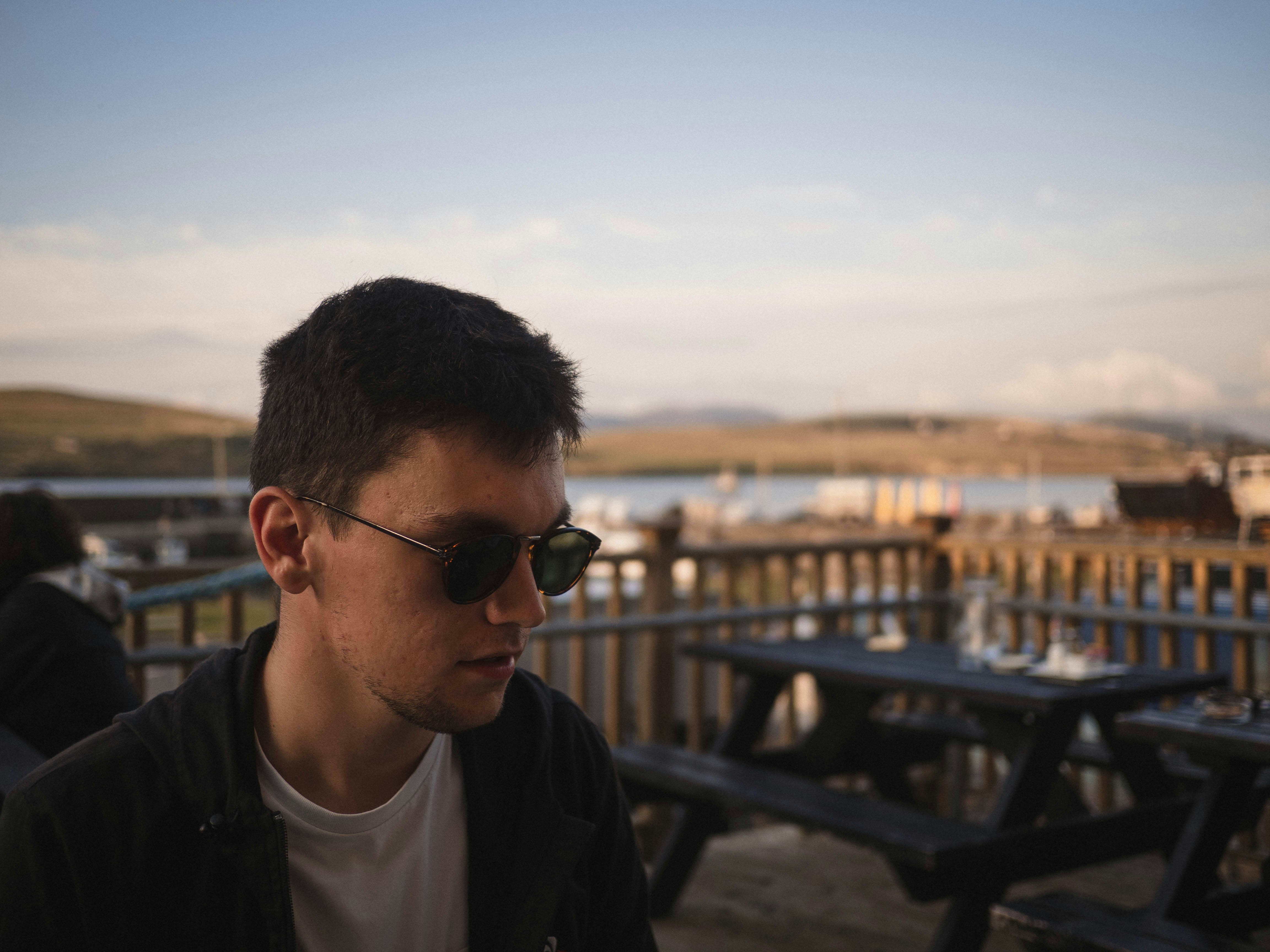 Ve al perfil de Leonard Reeb