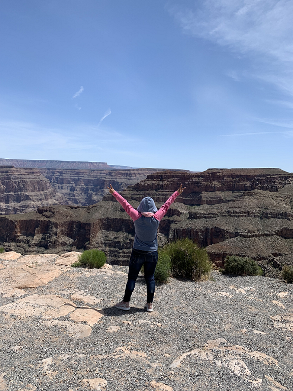 Go to Annj AD's profile