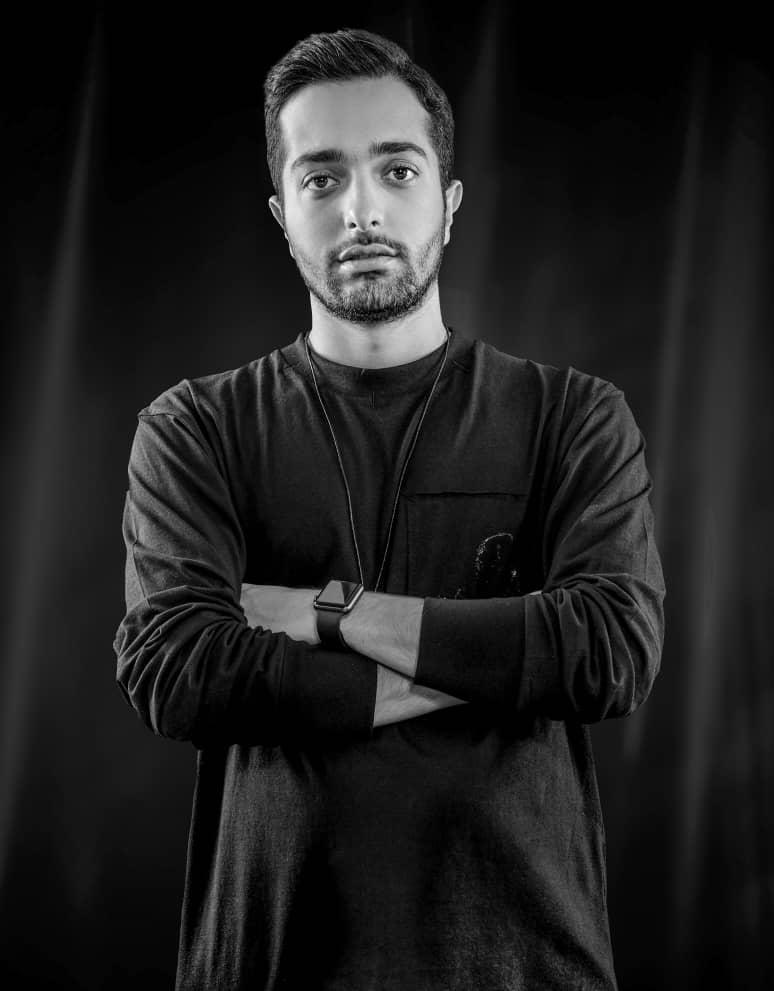 Ve al perfil de Pedram Raz