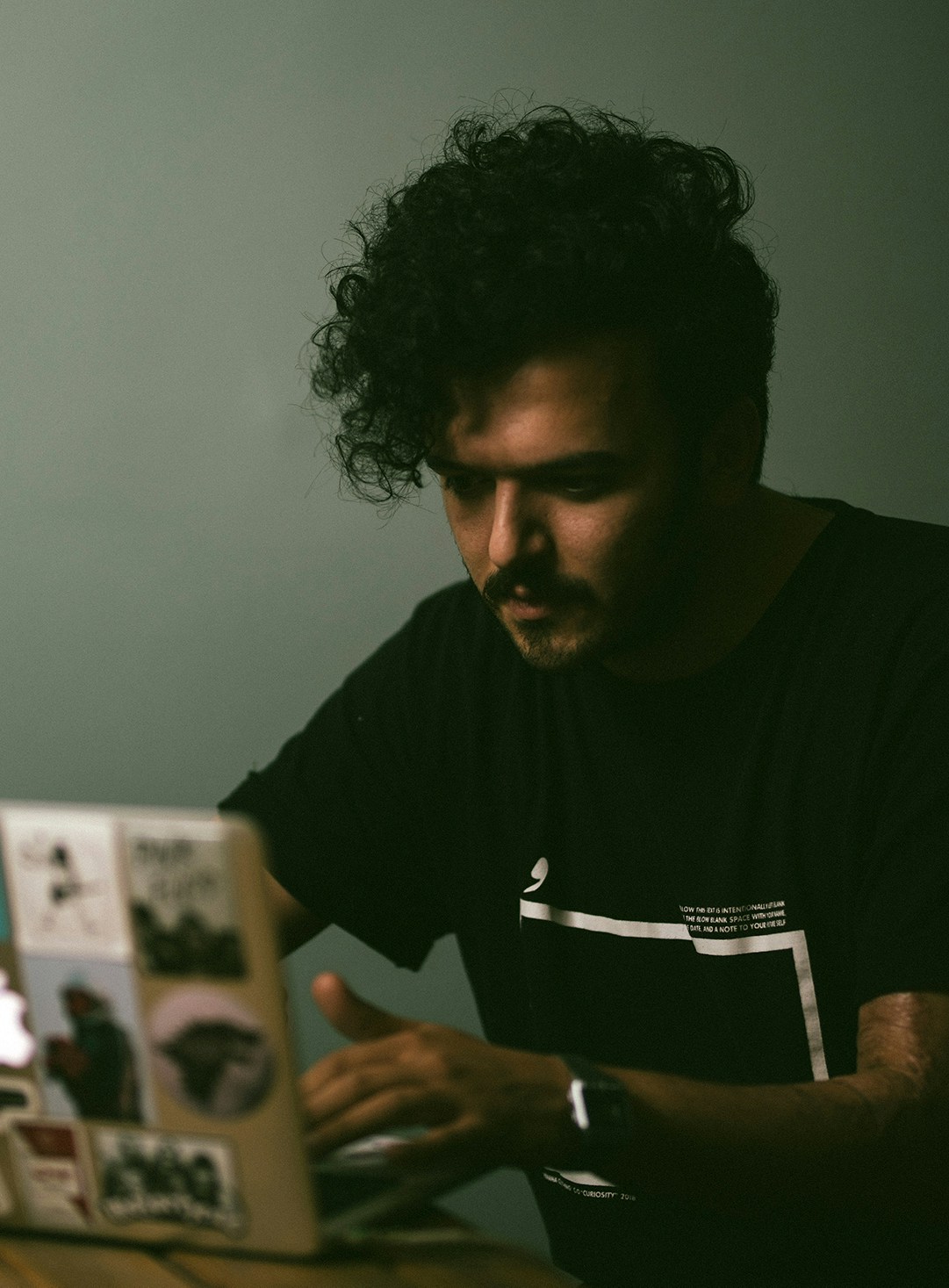 Go to hossein gholami's profile