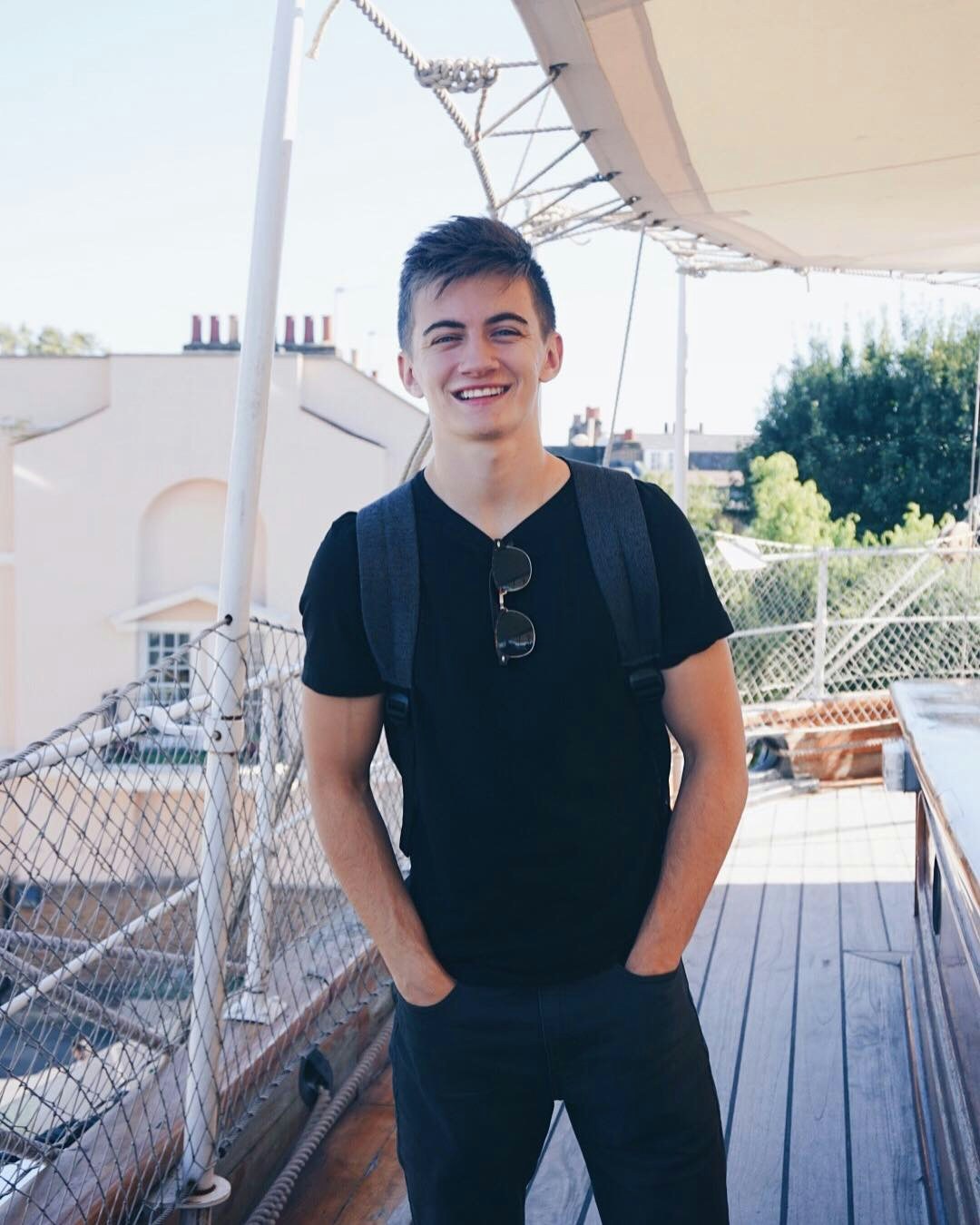 Zum Profil von Matthew Sleeper