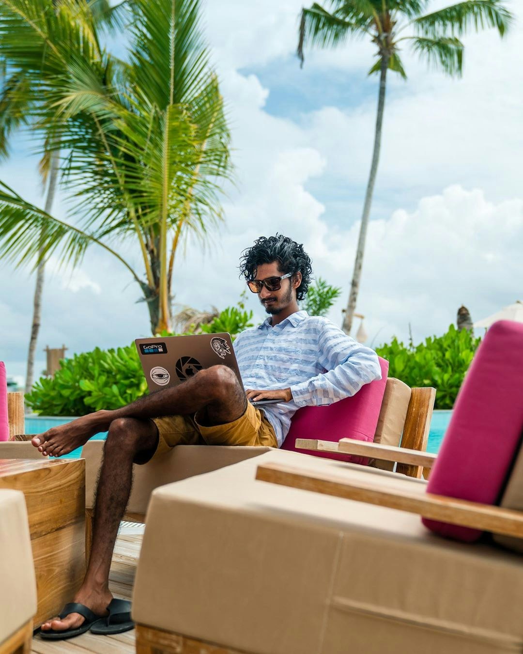 Go to Ekmeds Photos's profile