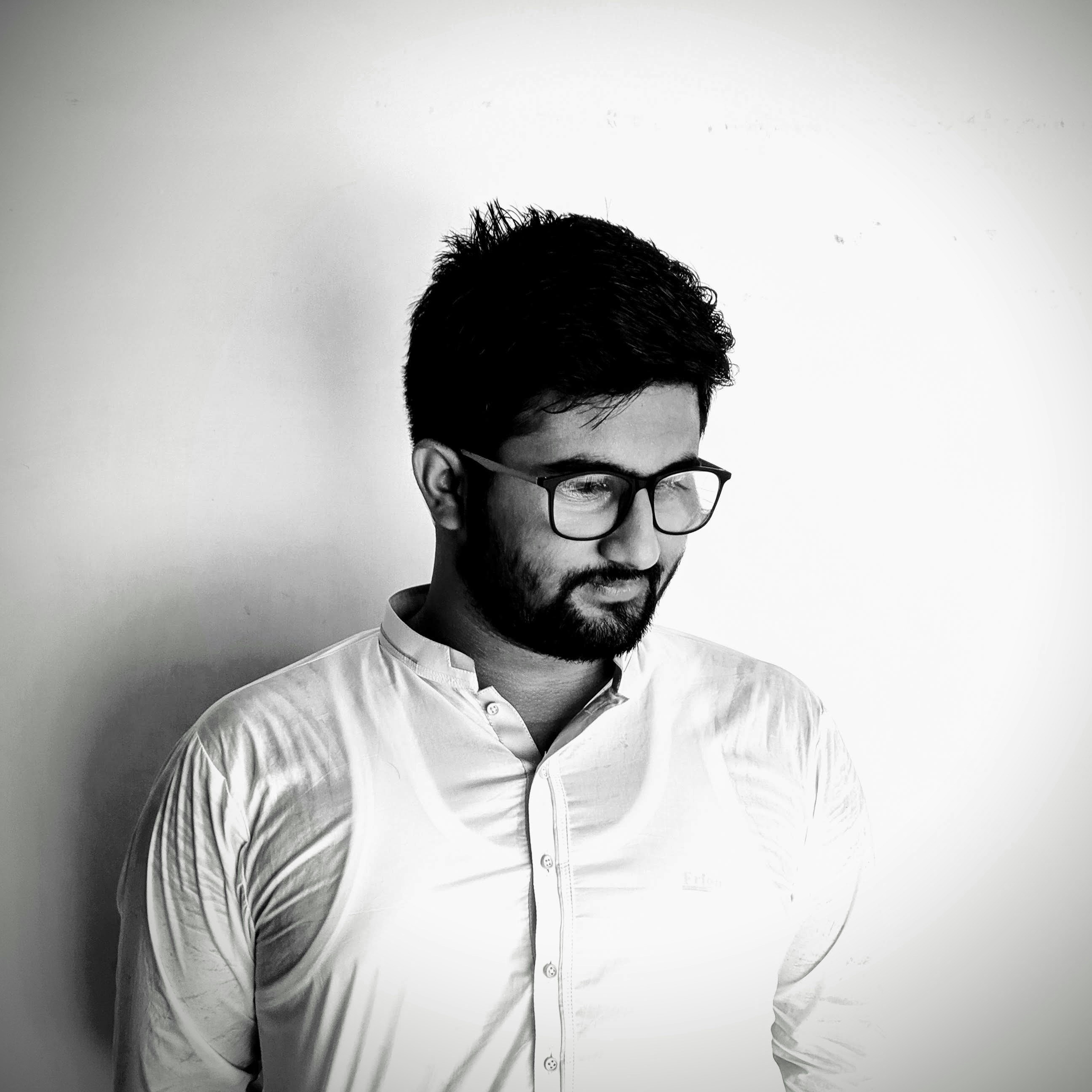 Zum Profil von Ahmad Usama