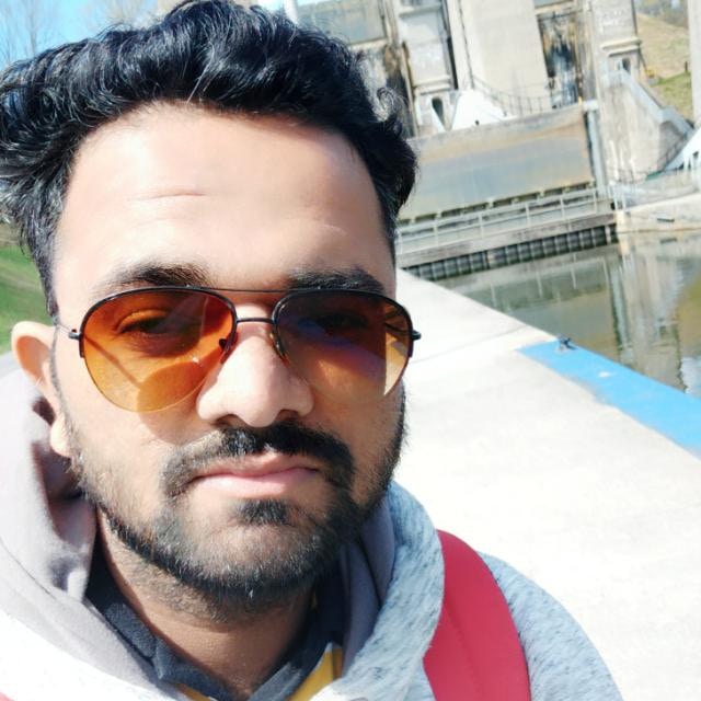 Zum Profil von Rutvik Patel