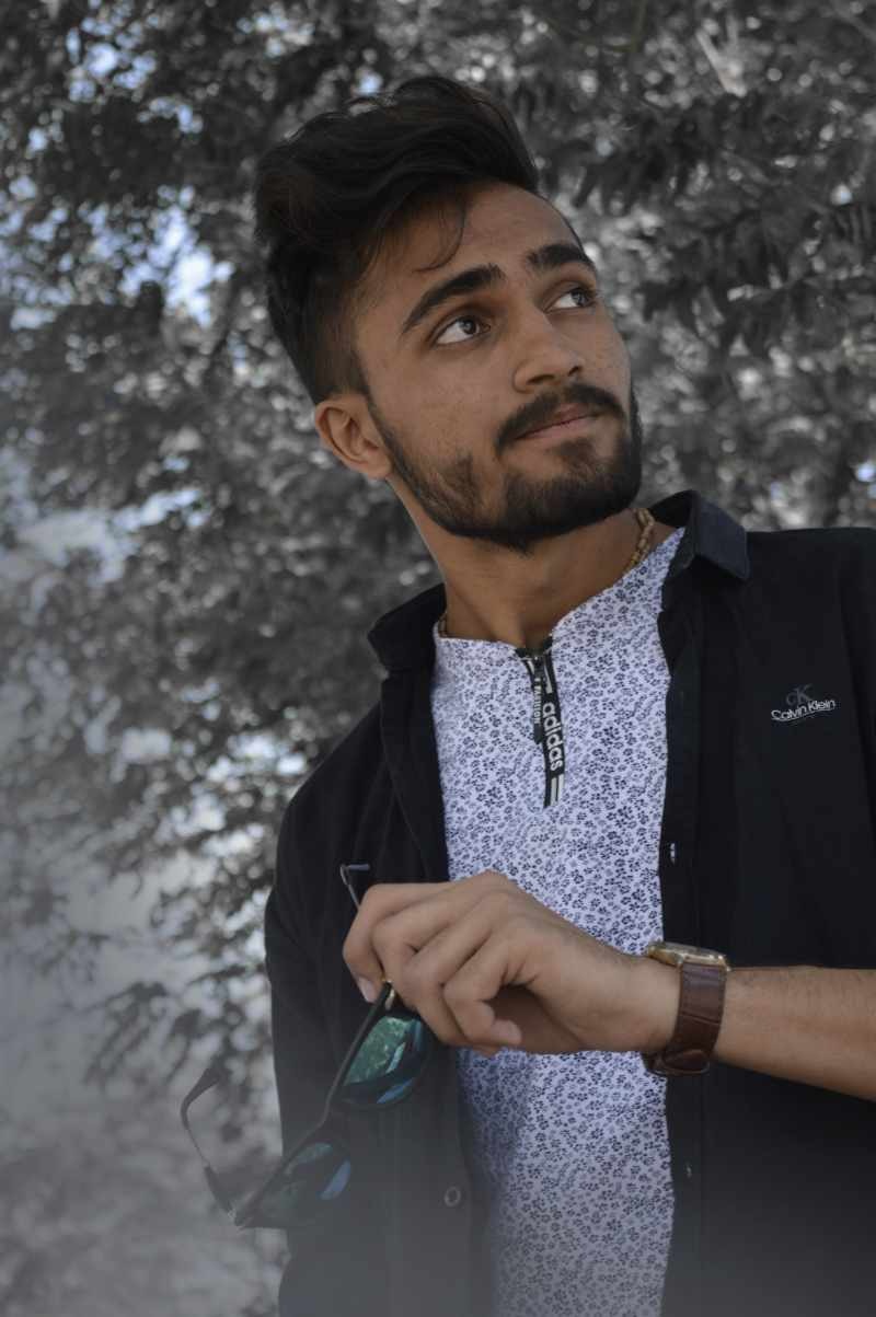 Go to Yash Sachapara's profile