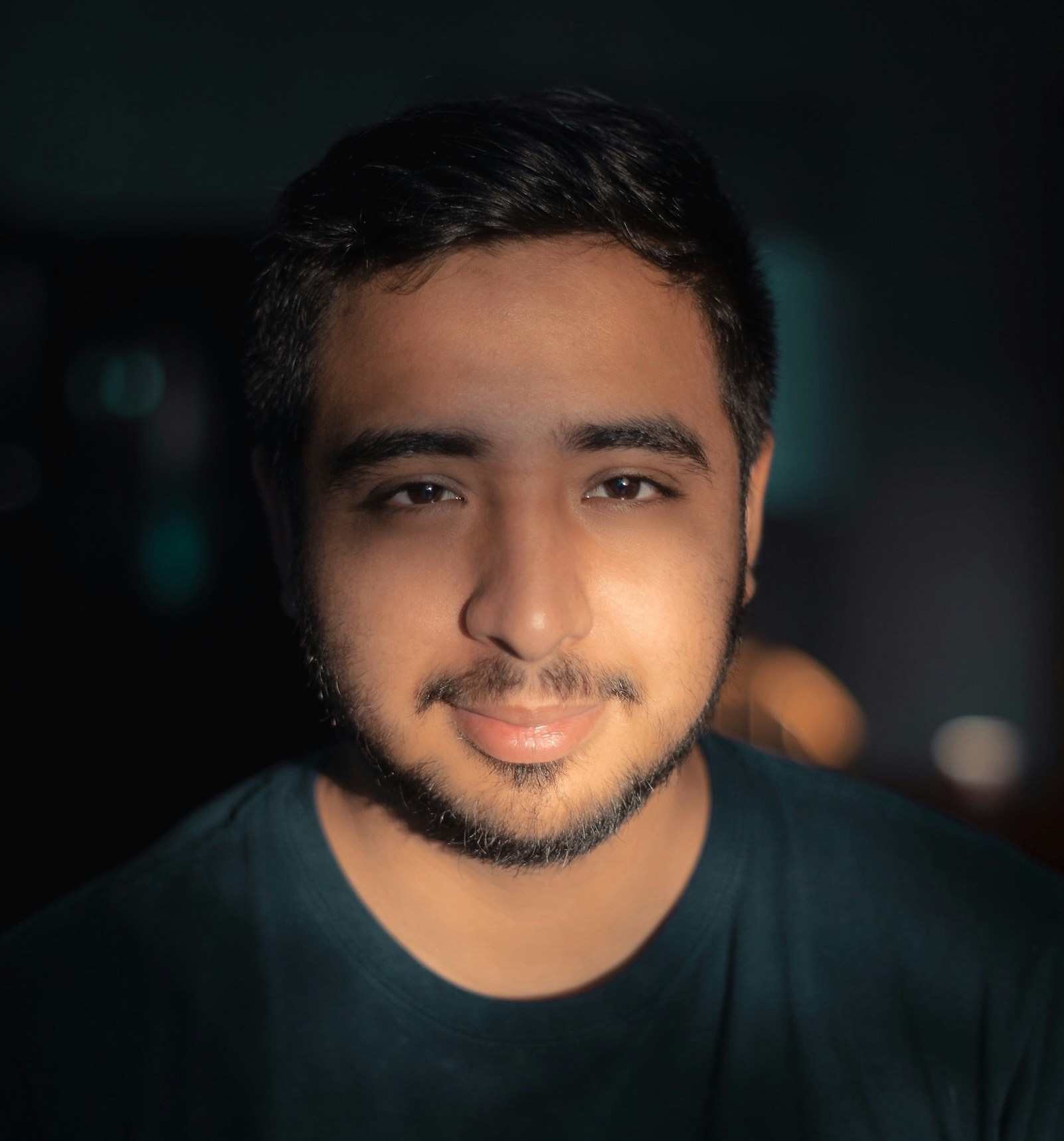 Ve al perfil de Adam Gonzales