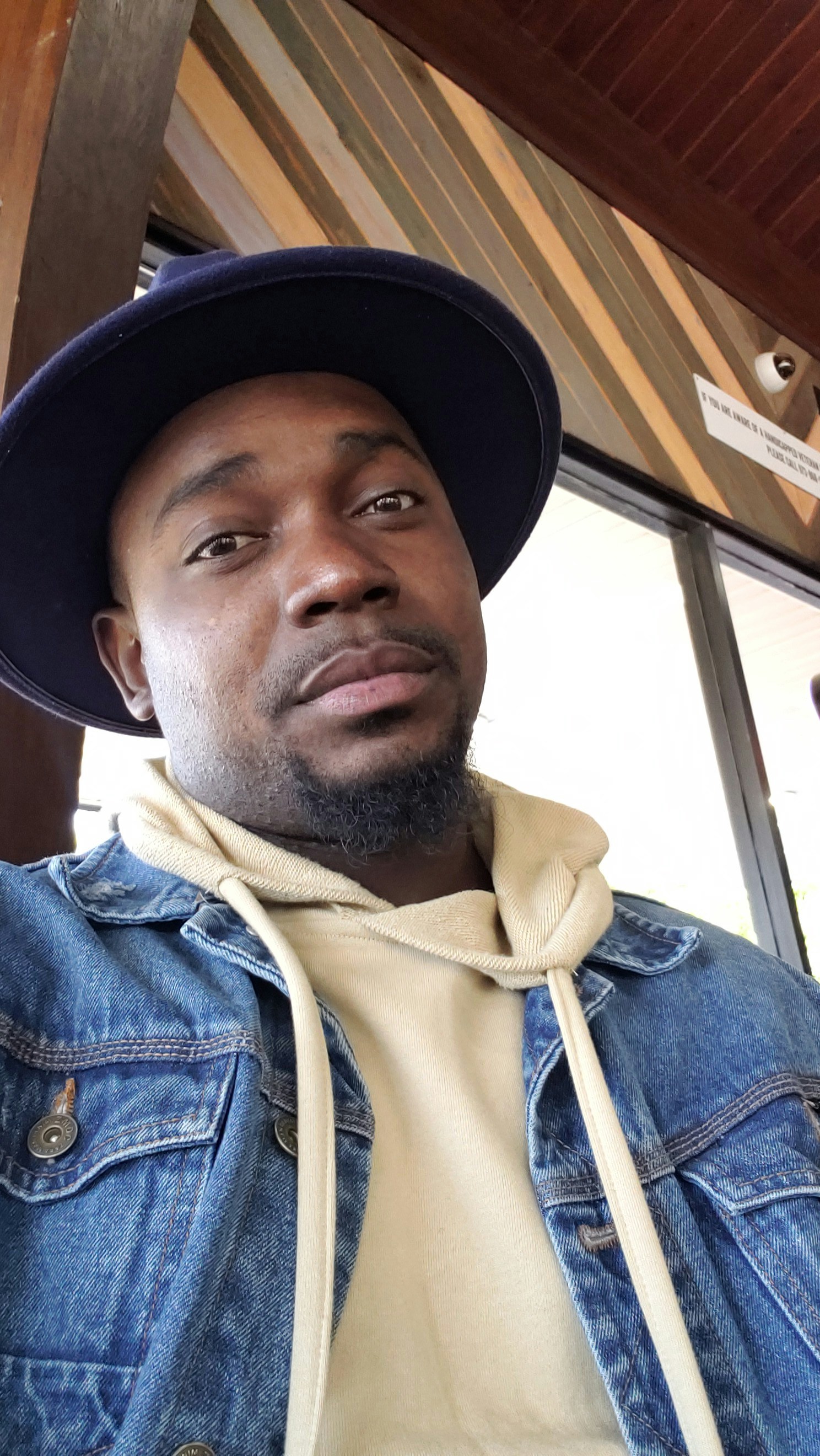 Go to Junior Louis Jean's profile