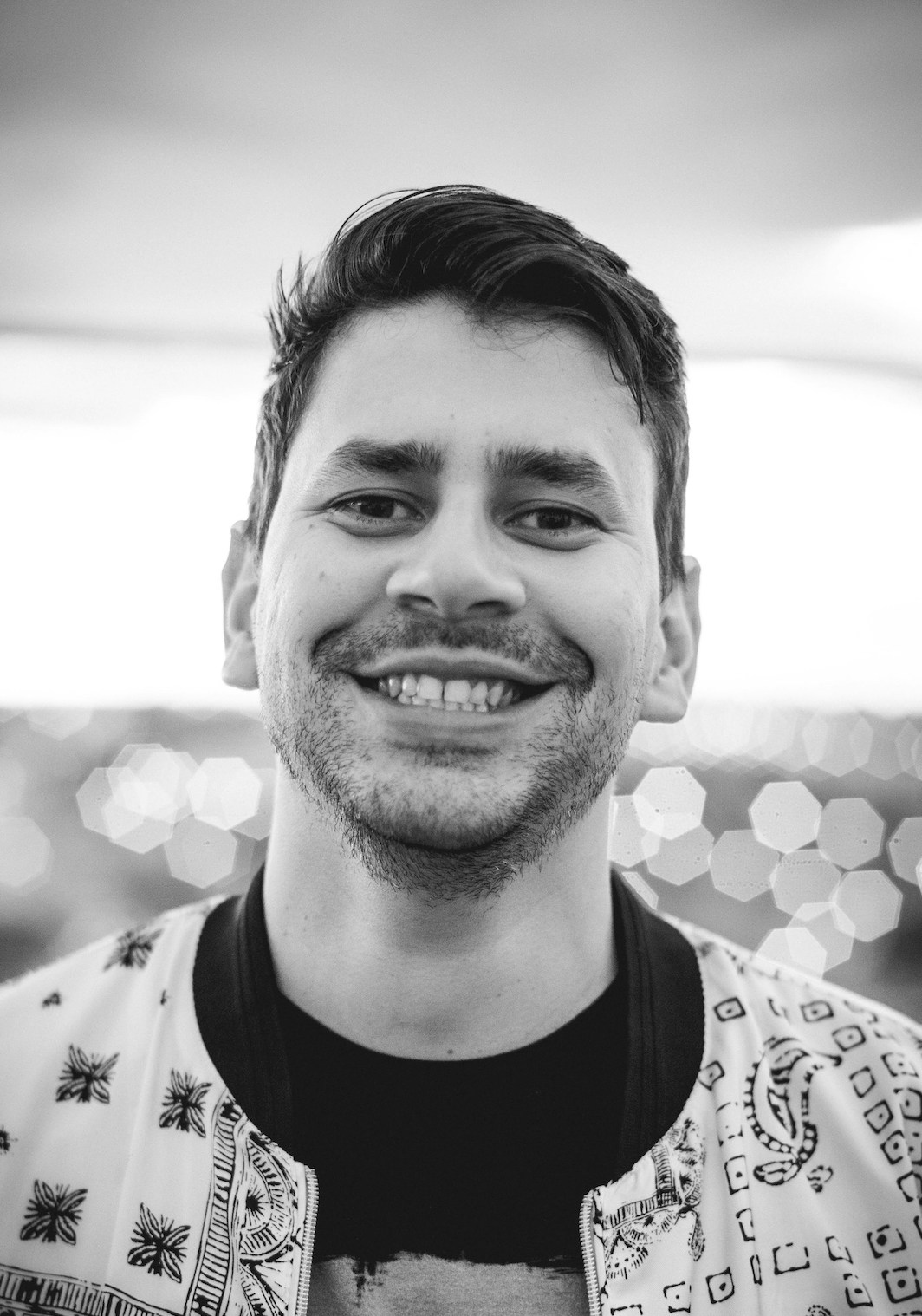 Go to Rafael Leão's profile