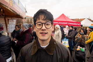 Hyoungju Leeのプロフィールを見る