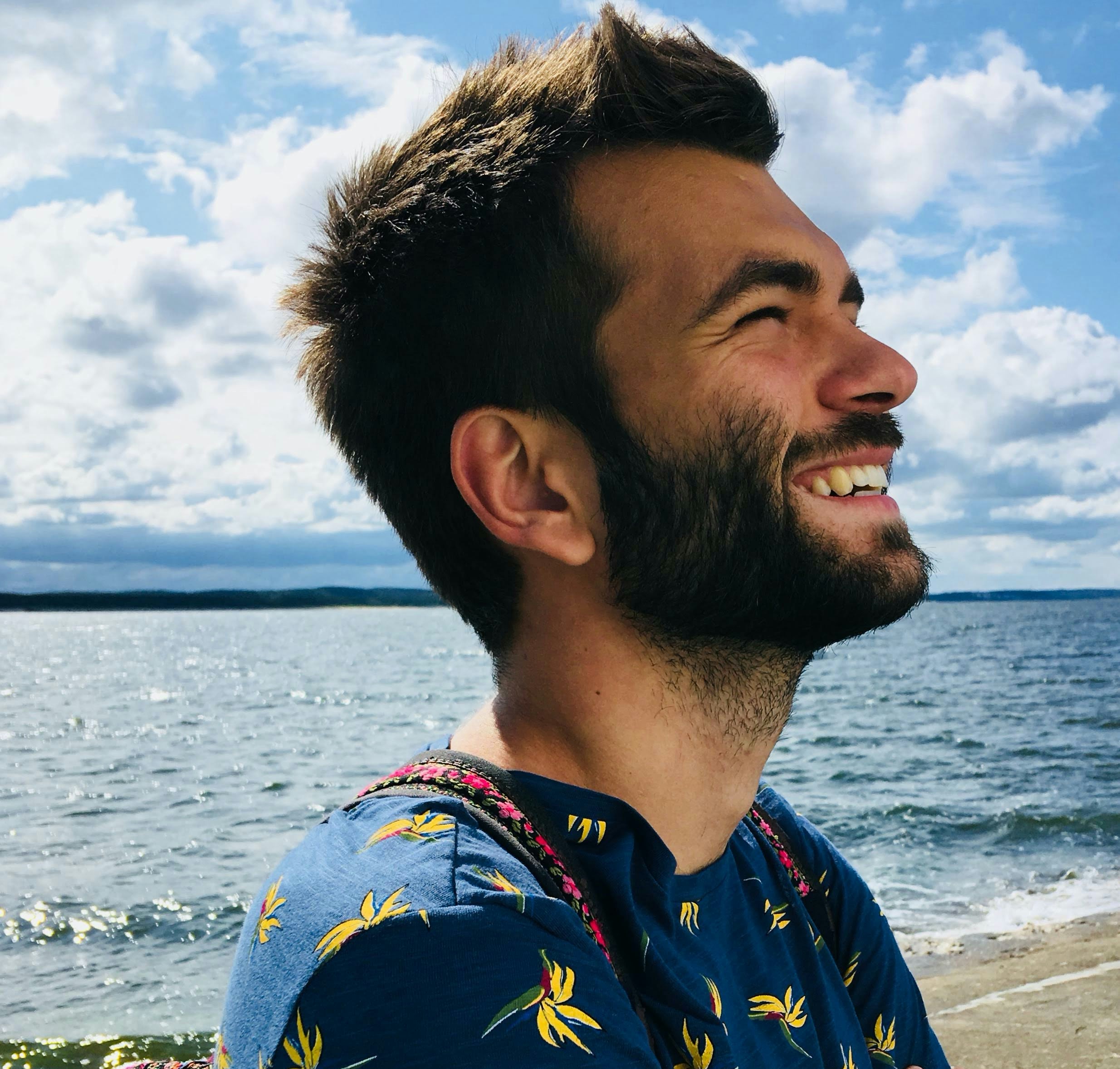 Go to Kacper Brezdeń's profile