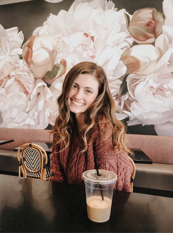 Emily Falesのプロフィールを見る