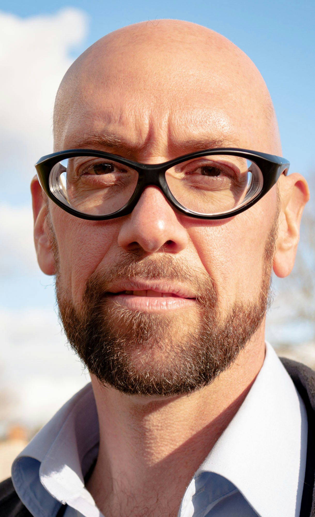 Ve al perfil de Nathon Oski