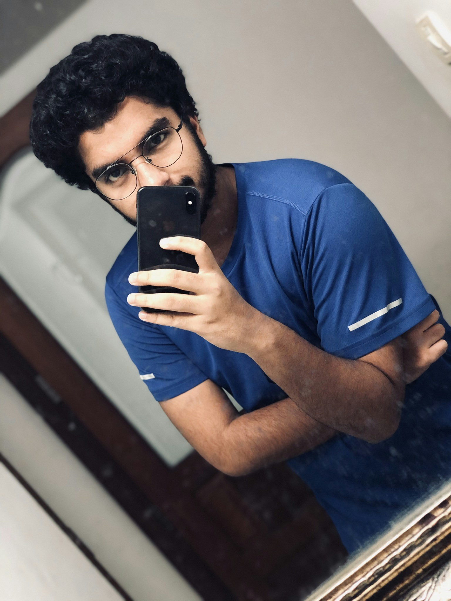 Ve al perfil de hilal kh