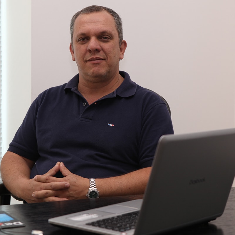 Go to Robson Melo's profile