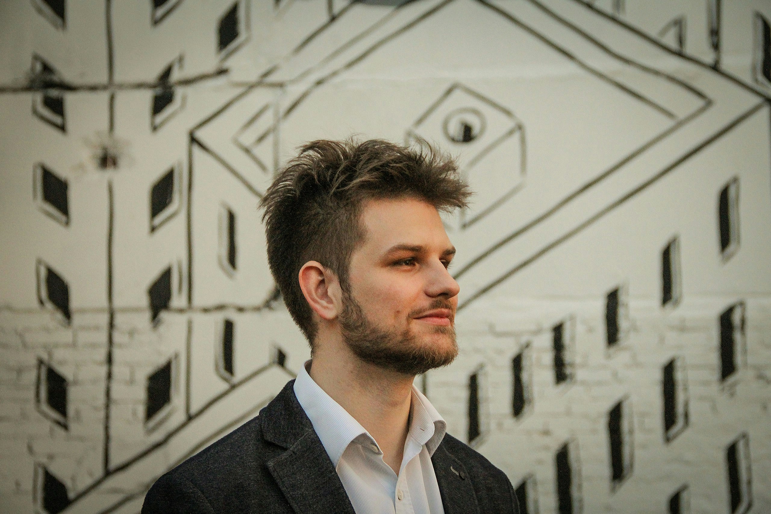 Ivan Bobrovのプロフィールを見る