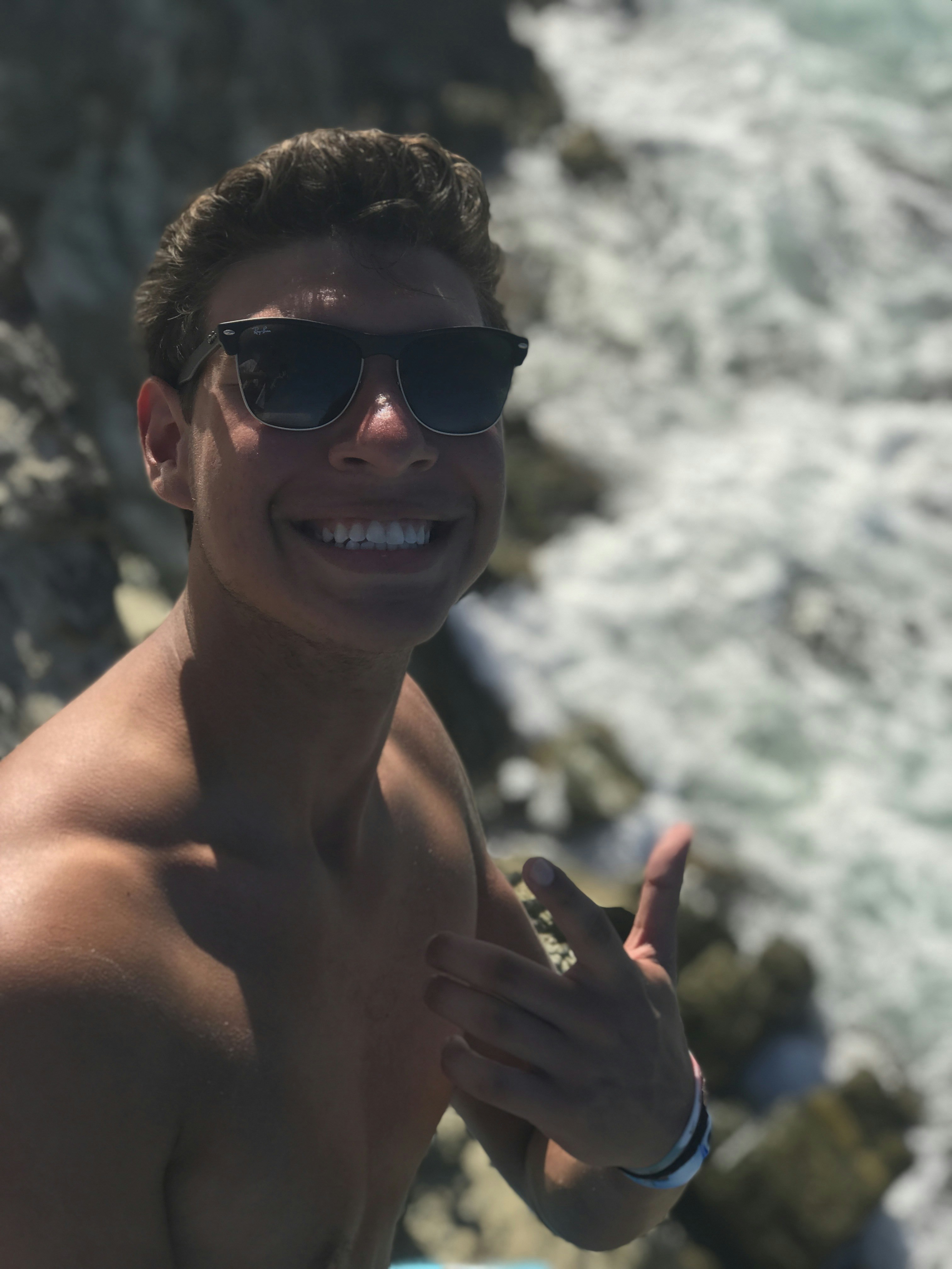 Go to Camilo Victoriano Cabello Zaragoza's profile