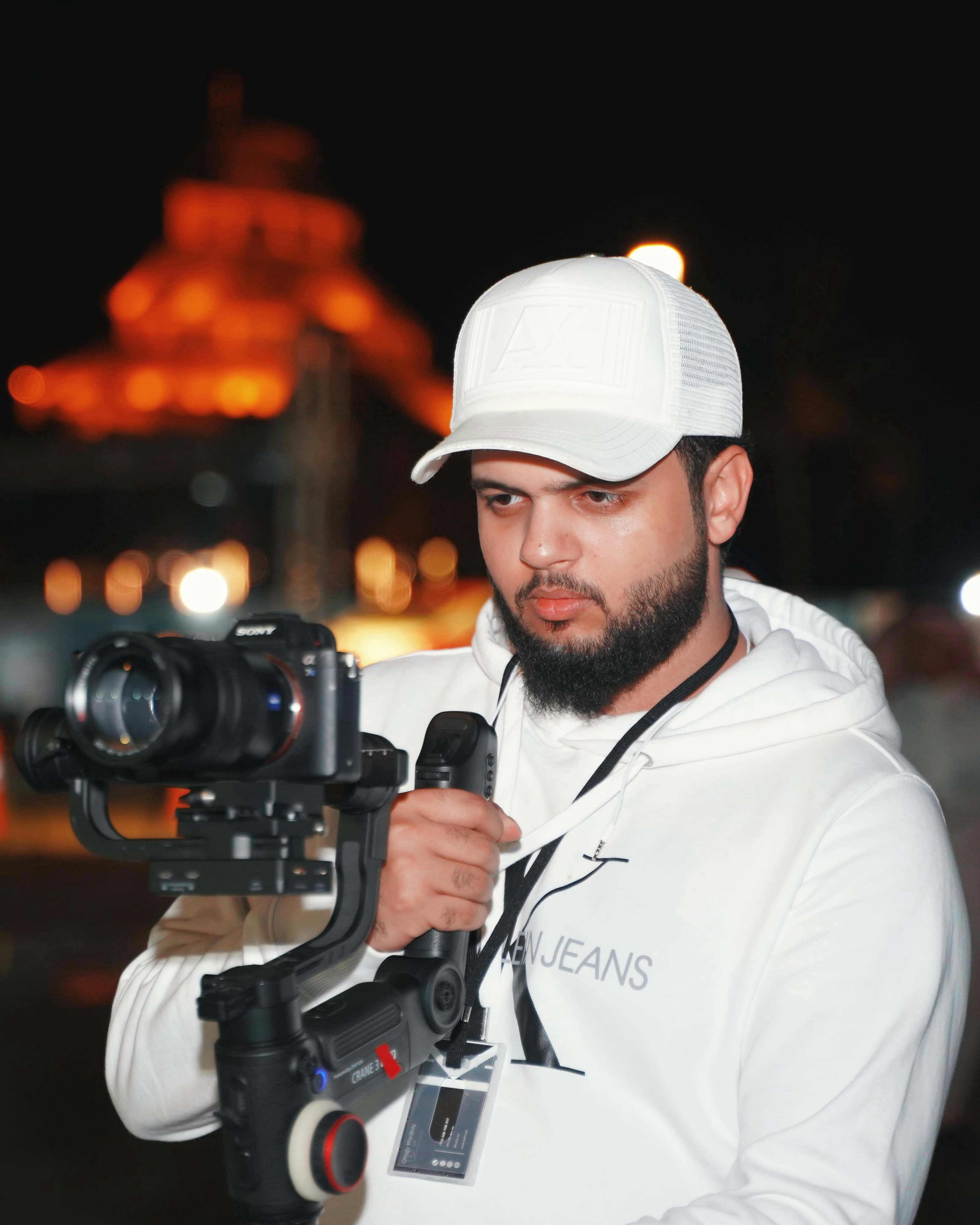 Go to Ghaly Wedinly's profile