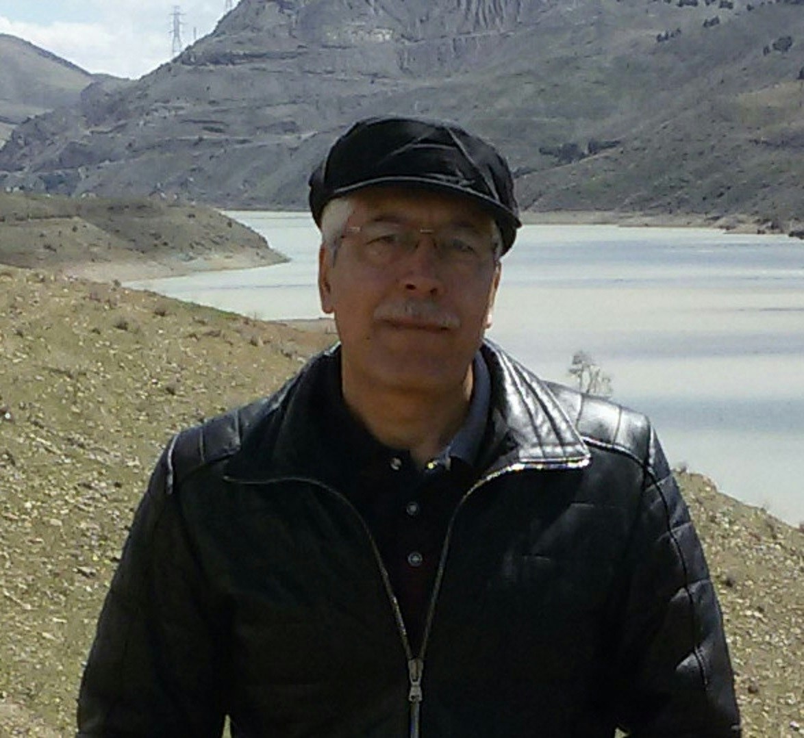 Avatar of user mostafa tabatabaei