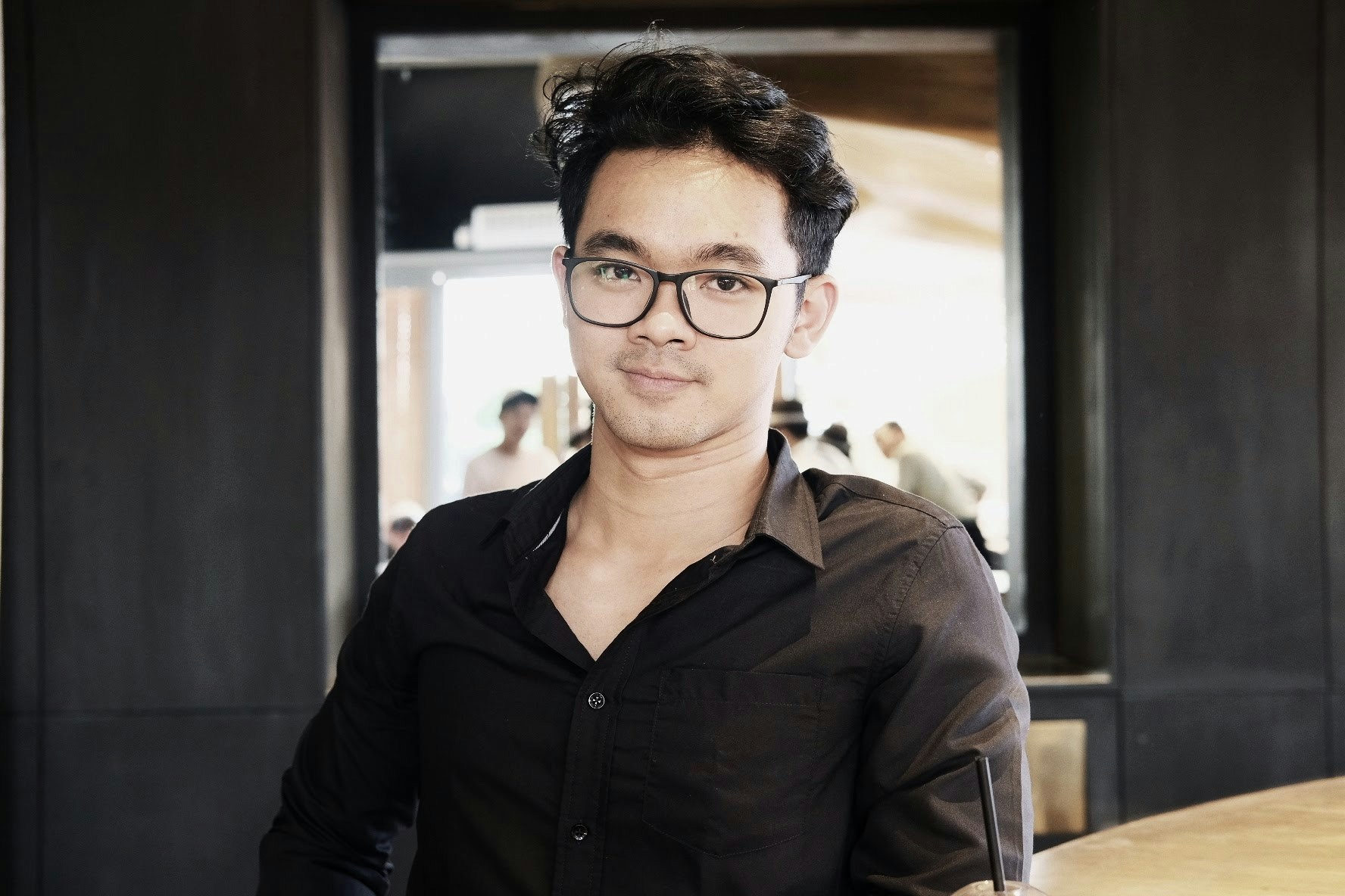 Go to Thiha  Thet Htoo's profile