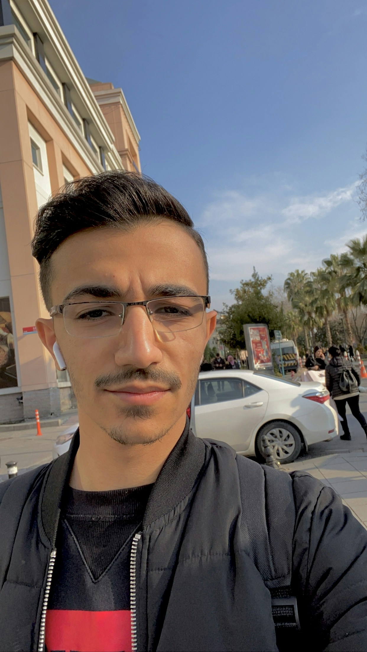 Ir para o perfil de bassam mohamamd