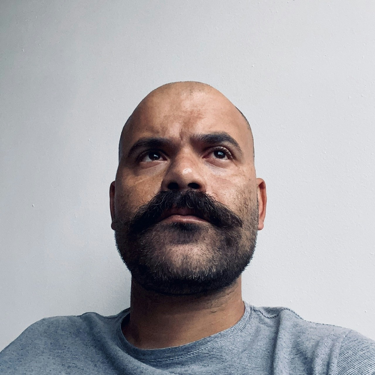 Zum Profil von Rodrigo Castro