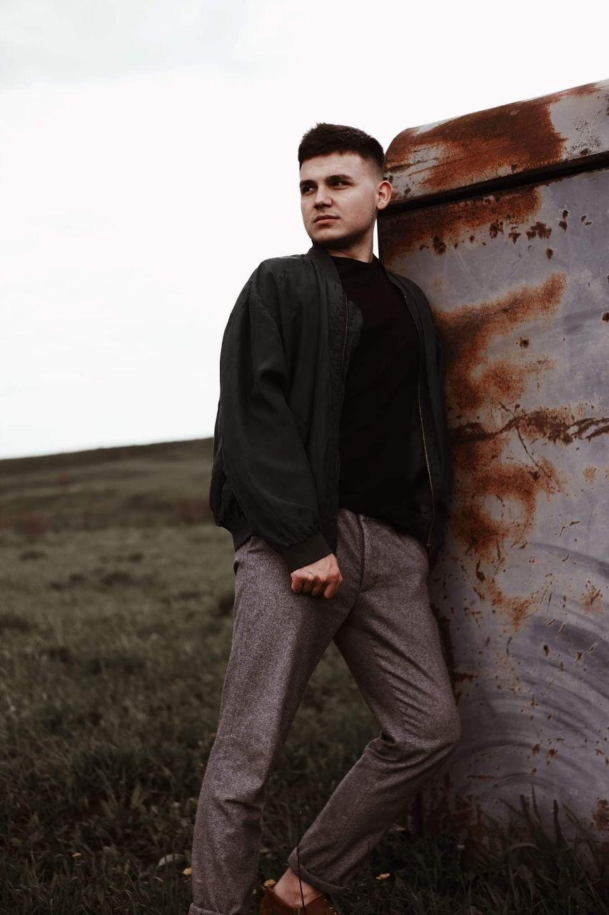 Go to Max Lunhu's profile