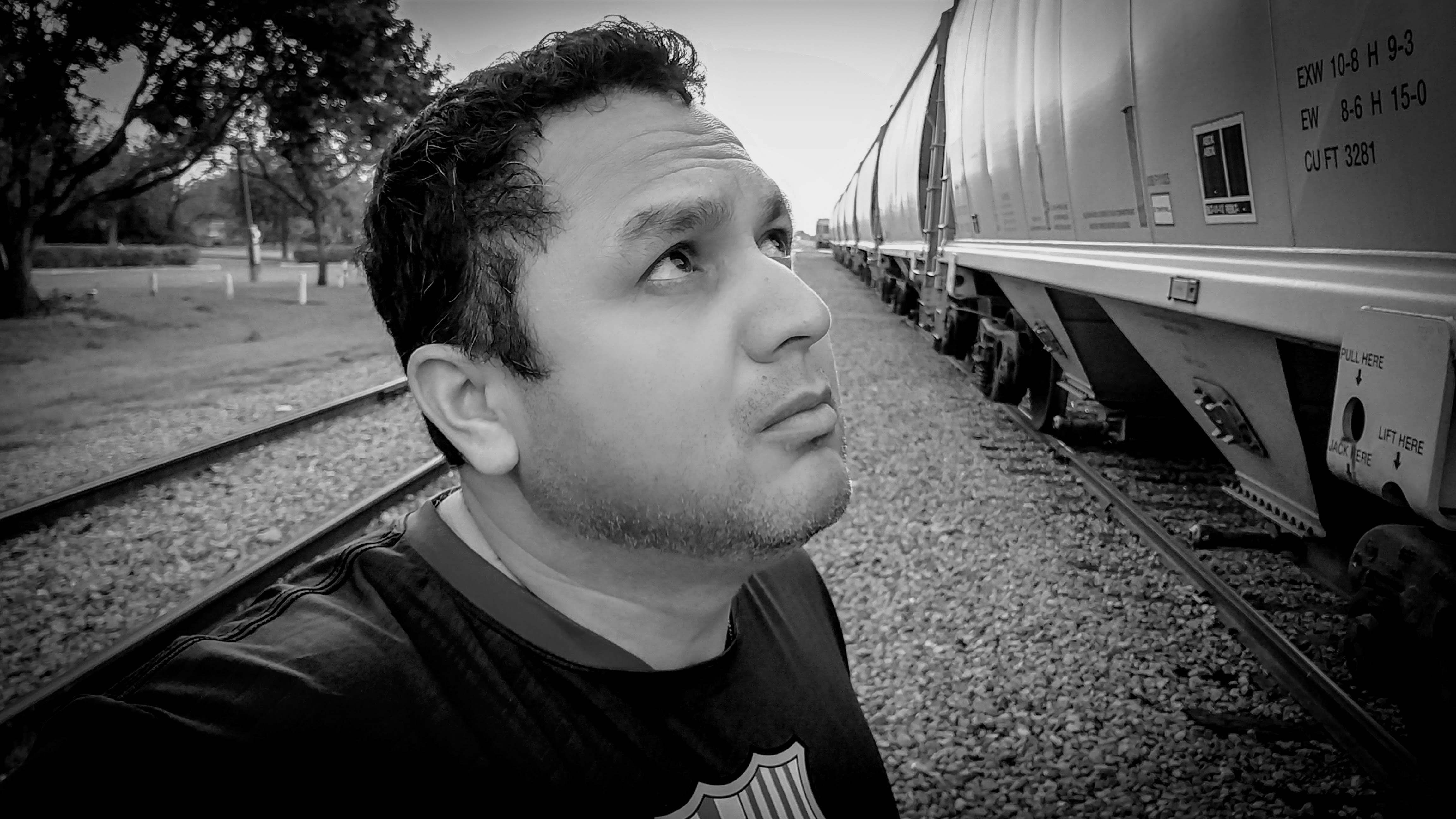 Go to Oscar Coronado's profile