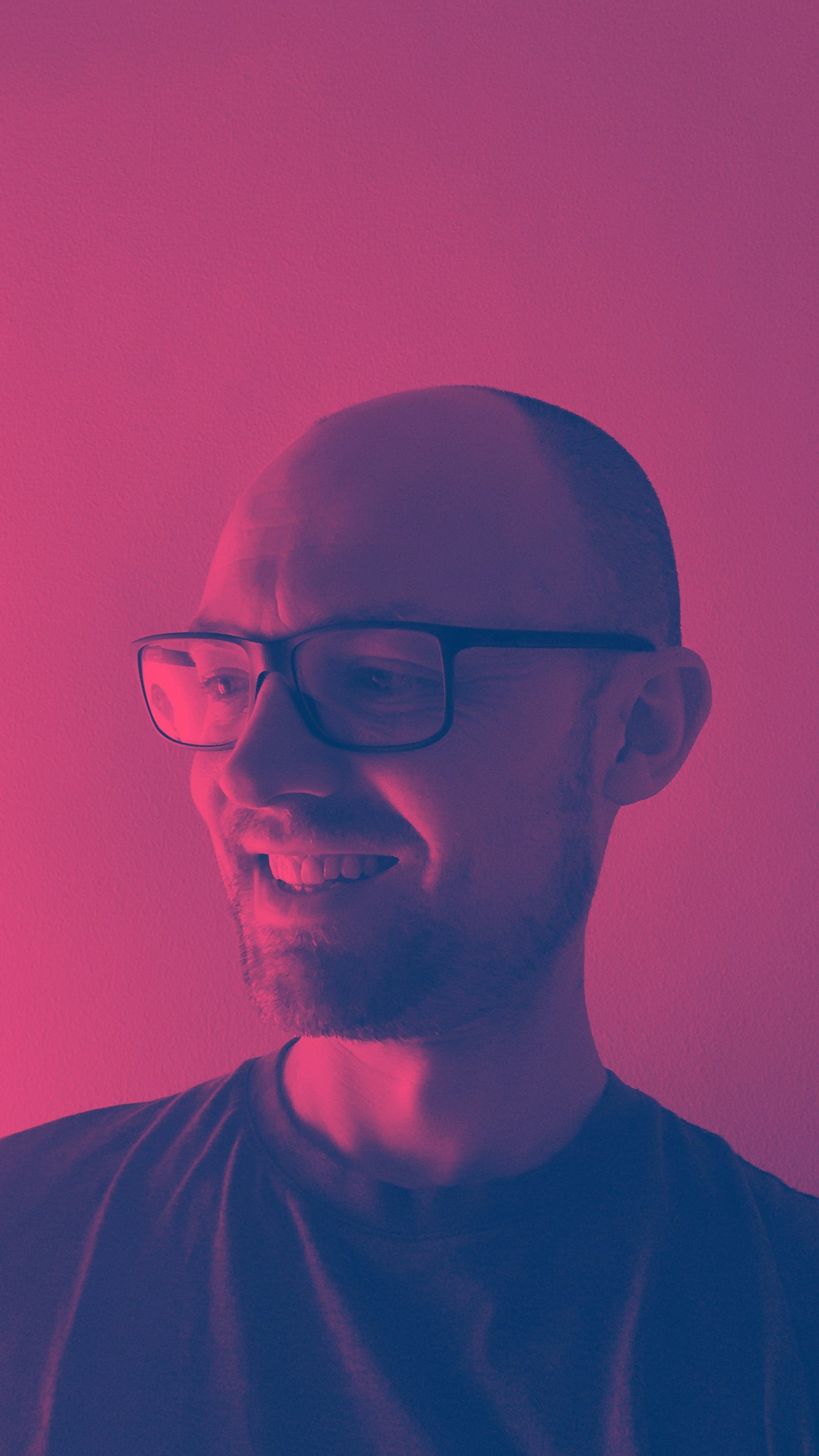 Adam Snowのプロフィールを見る