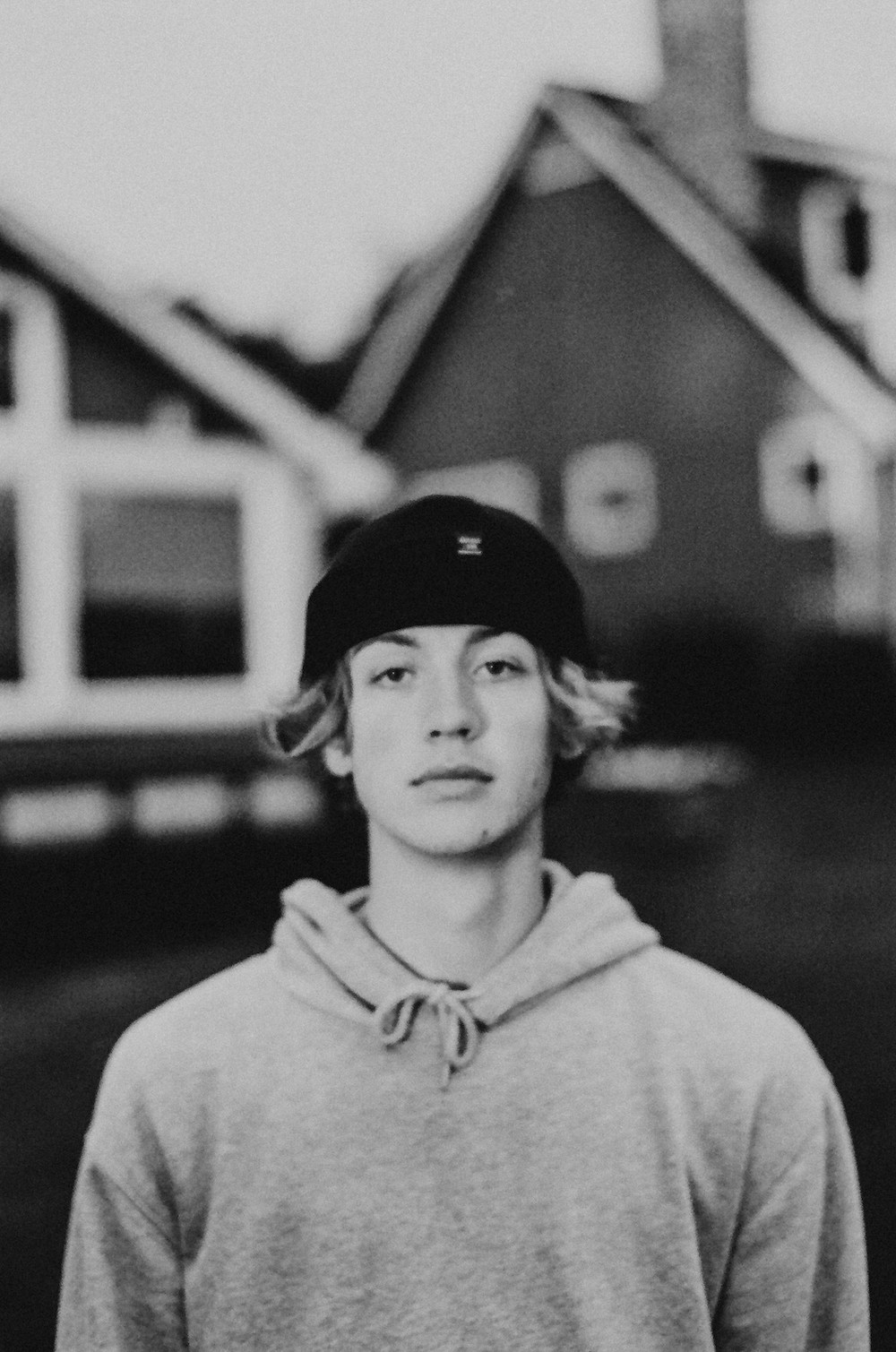 Buka profil Christian Monson