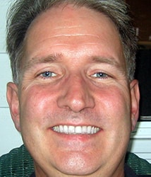 Zum Profil von Kevin B Leigh