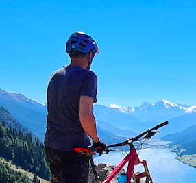 Zum Profil von Dick Honing