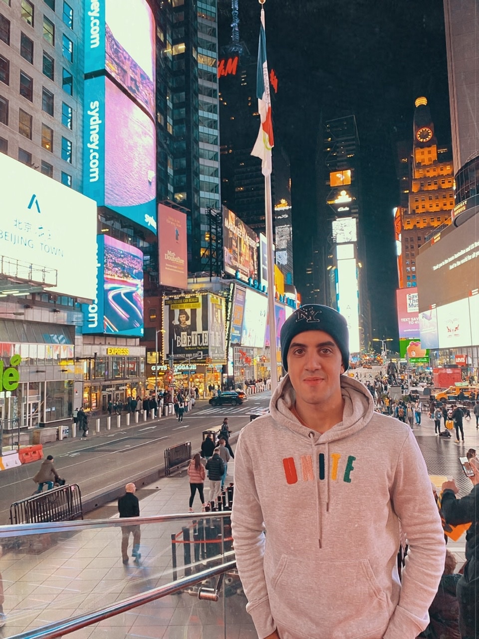 Go to Luca Lo Tartaro's profile