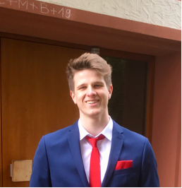 Ve al perfil de Janik