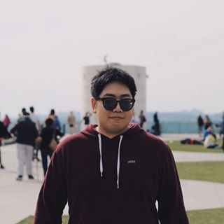 Ve al perfil de Jin Lee