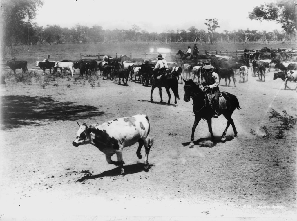 Go to YE JUNHAO's profile