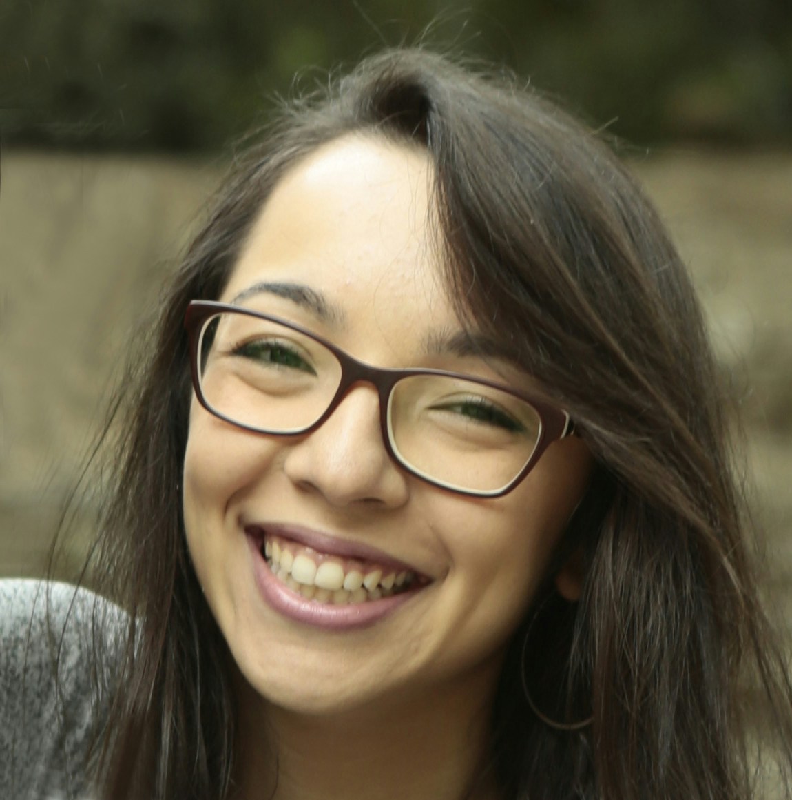 Avatar of user Larissa Uemura