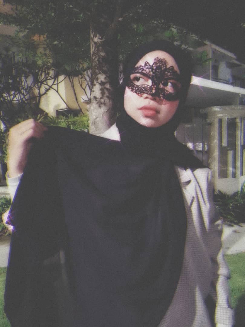 Go to Humairah L.'s profile