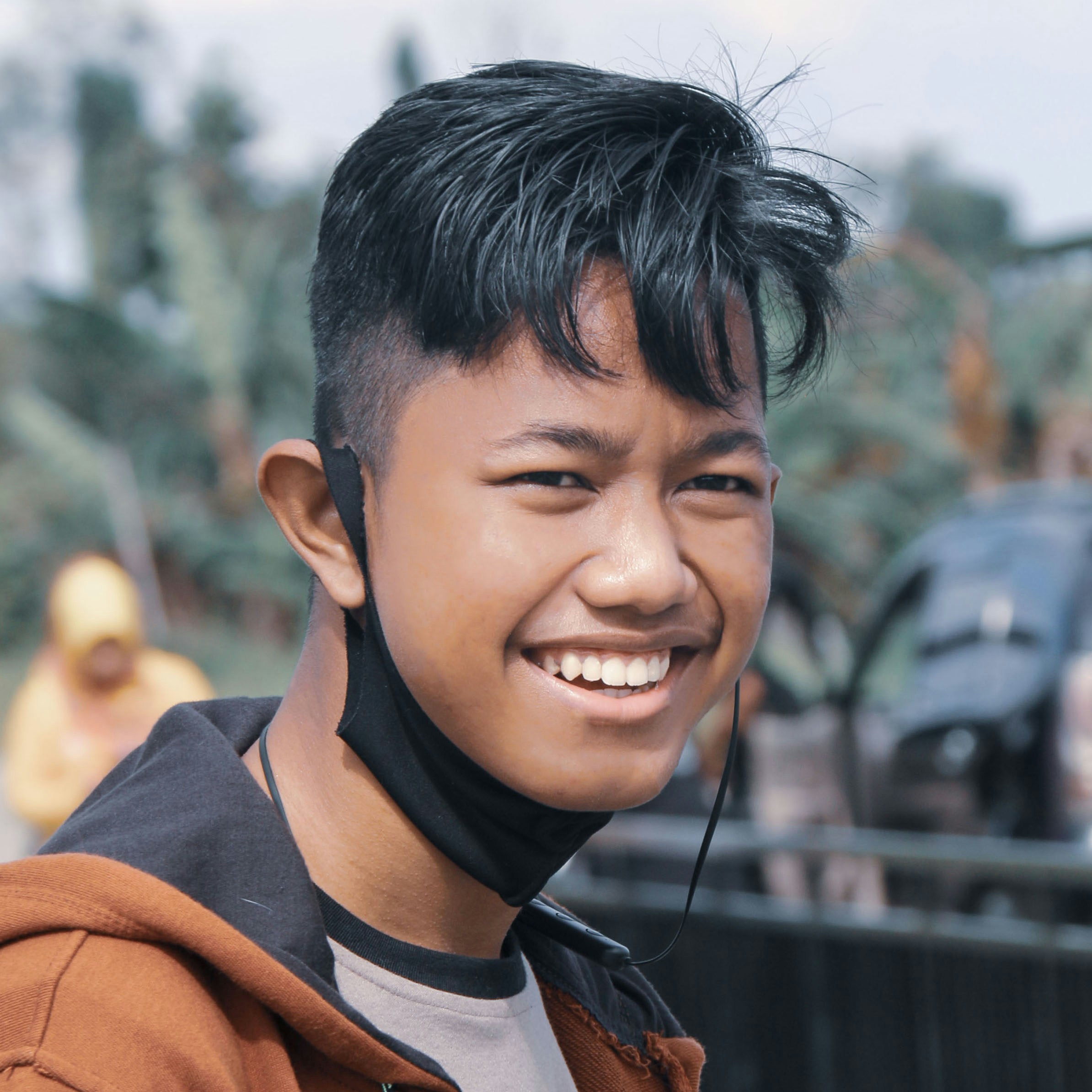 Unsplash profile picture for @headtrsh