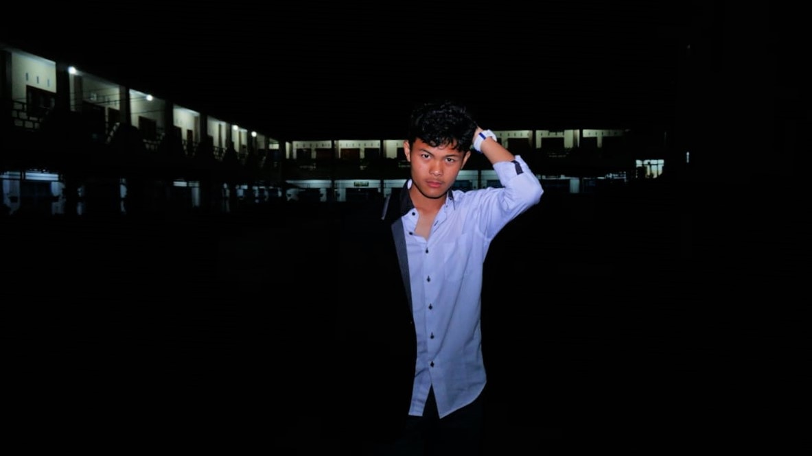 Ve al perfil de Reza Fadli Hamdani