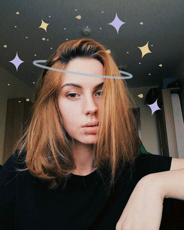 Zum Profil von Chrissy Bogomilova