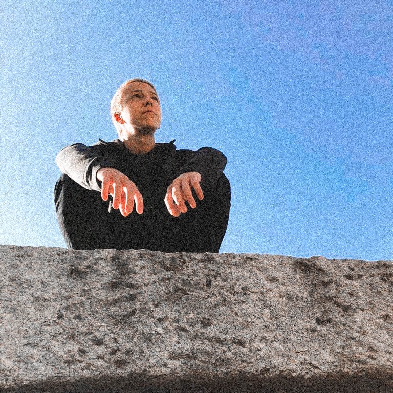 Go to Niclas Illg's profile