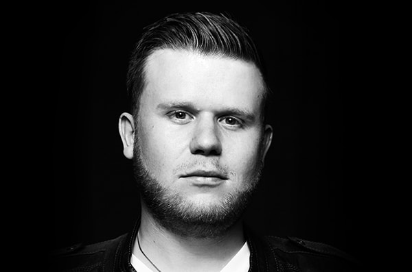 Ir para o perfil de DJ Nick Otronic