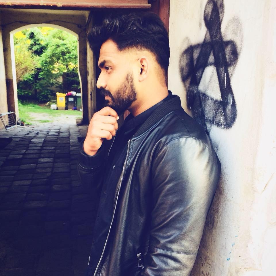 Nirmal Sureshのプロフィールを見る