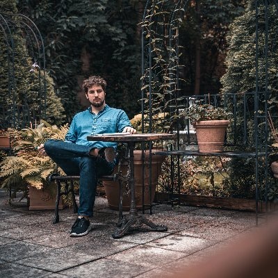 Unsplash profile picture for @mozart