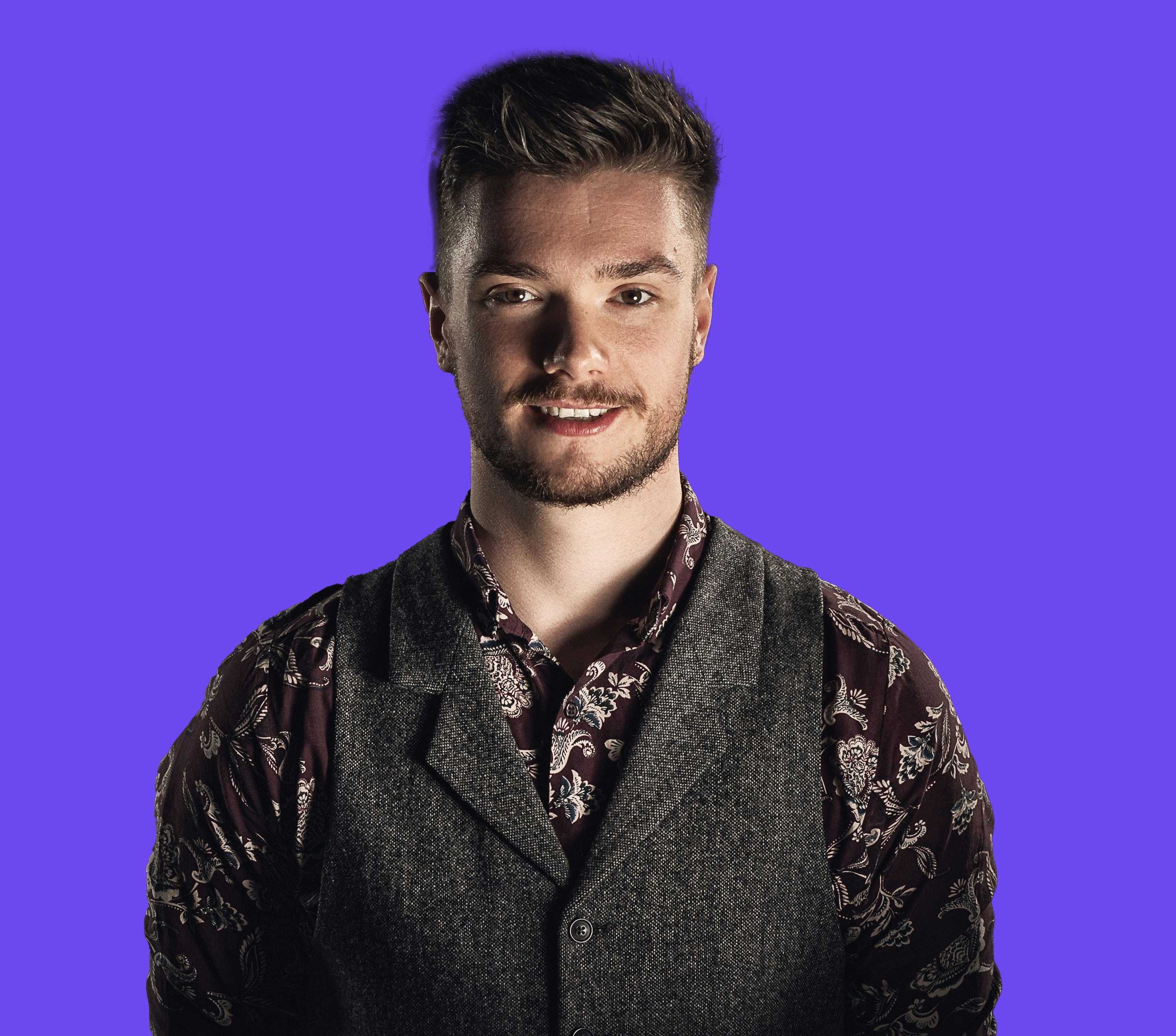 Cameron Gibsonのプロフィールを見る