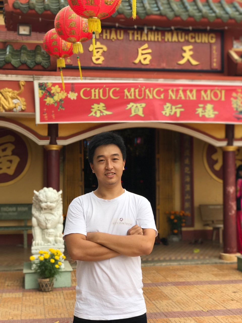 Ve al perfil de Toan Lu